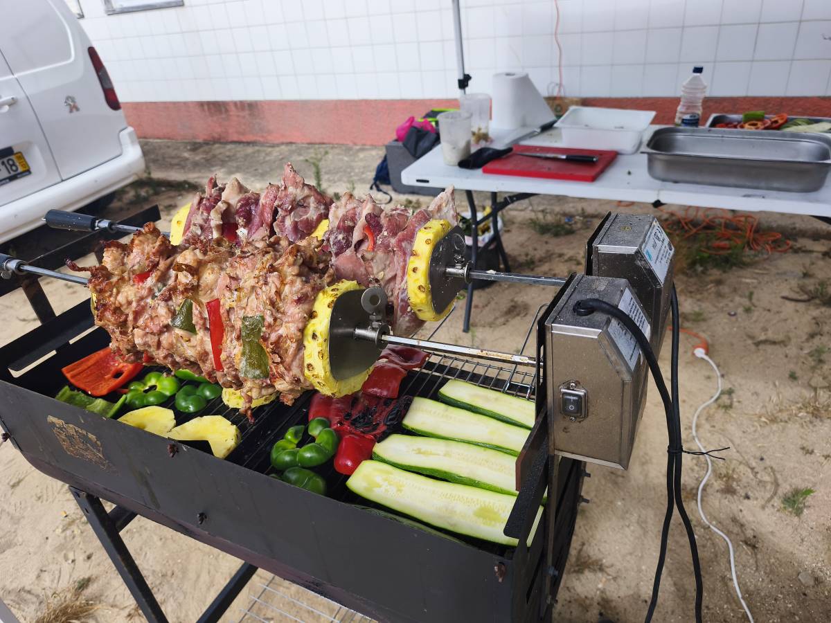 C&A Grelhados - Torres Vedras - Servicios de parrilla y barbacoa