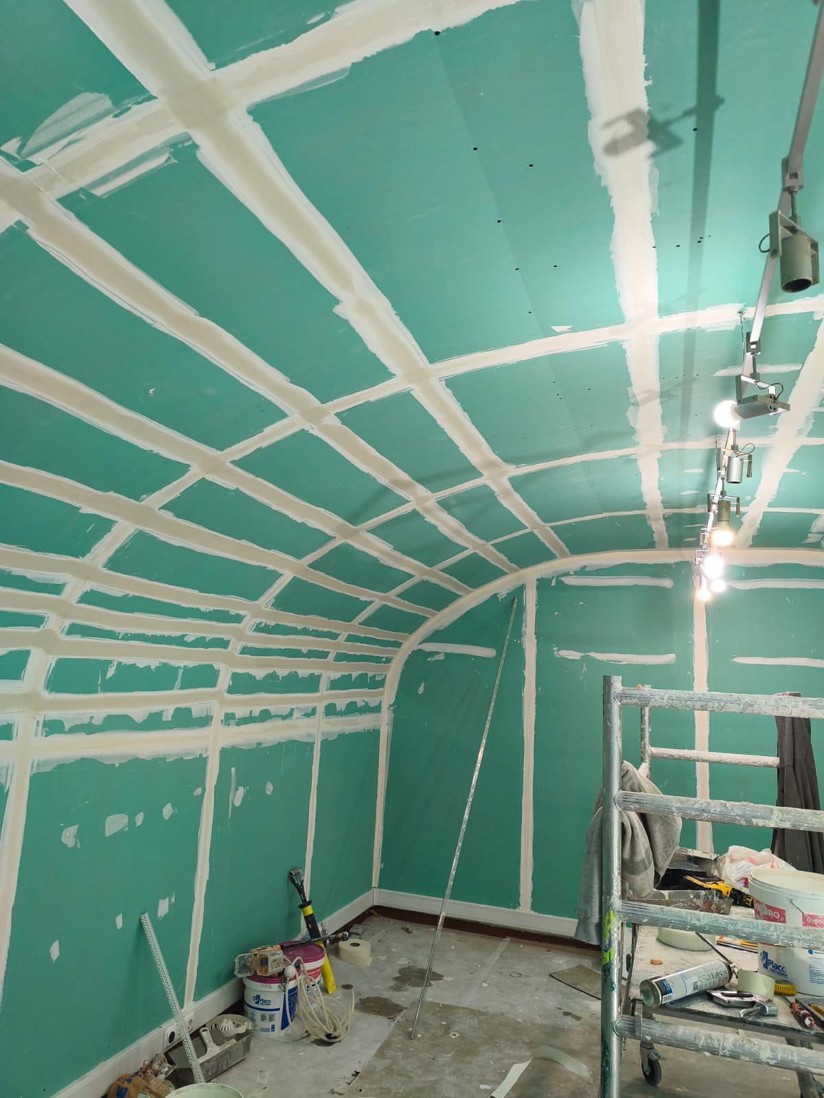 WISDOM INITIATIVE UNIPESSOAL LDA - Loures - Construção ou Remodelação de Escadas e Escadarias