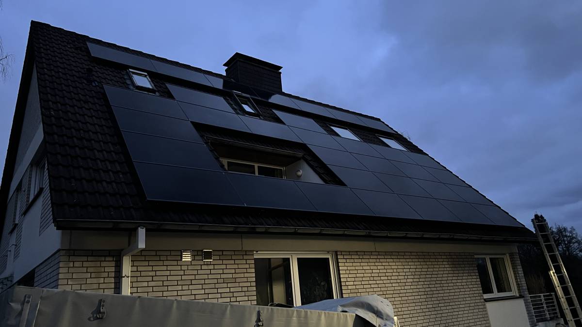 Taras Zaiats - Alcobaça - Solar Panel Repair