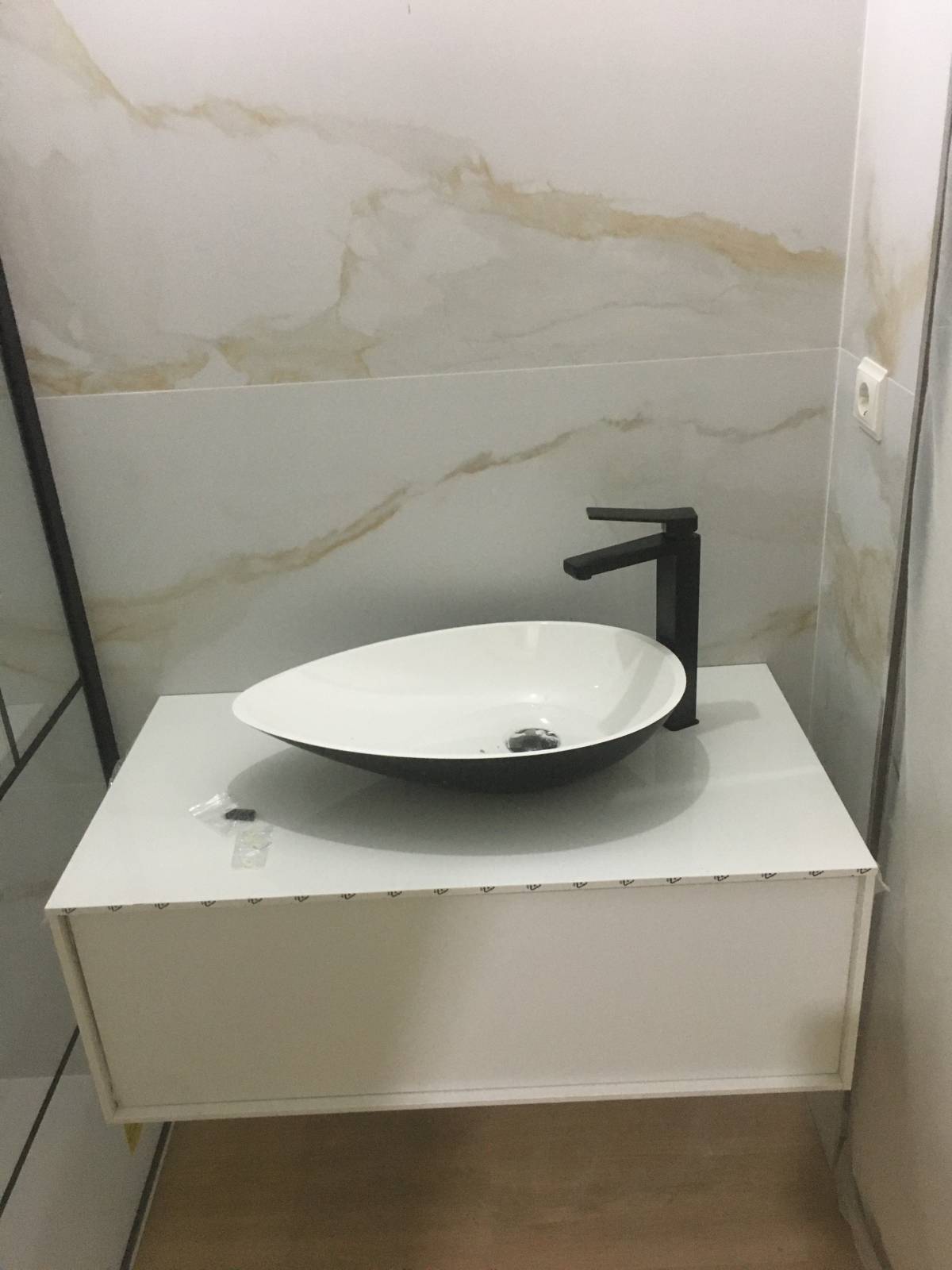 Multifix - Vila do Conde - Instalación de lámparas