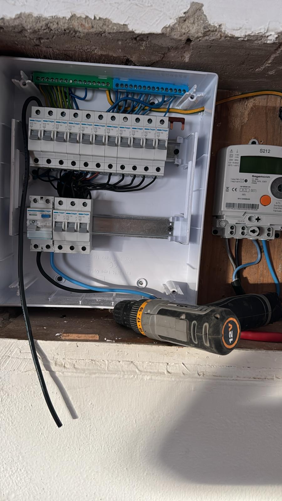 Eletrosintra - Oeiras - Circuit Breaker Panel or Fuse Box Installation