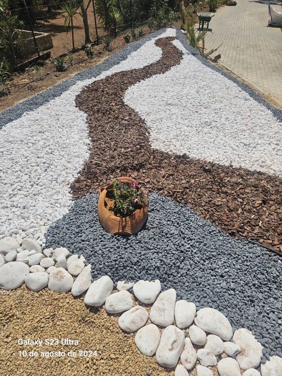 CC Jardins & Construção - Olhão - Caulking
