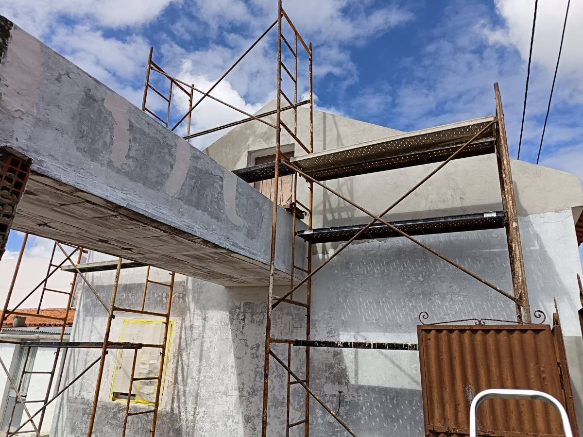 PintArte - Figueira da Foz - Trockenbau reparieren und Oberflächenstruktur geben