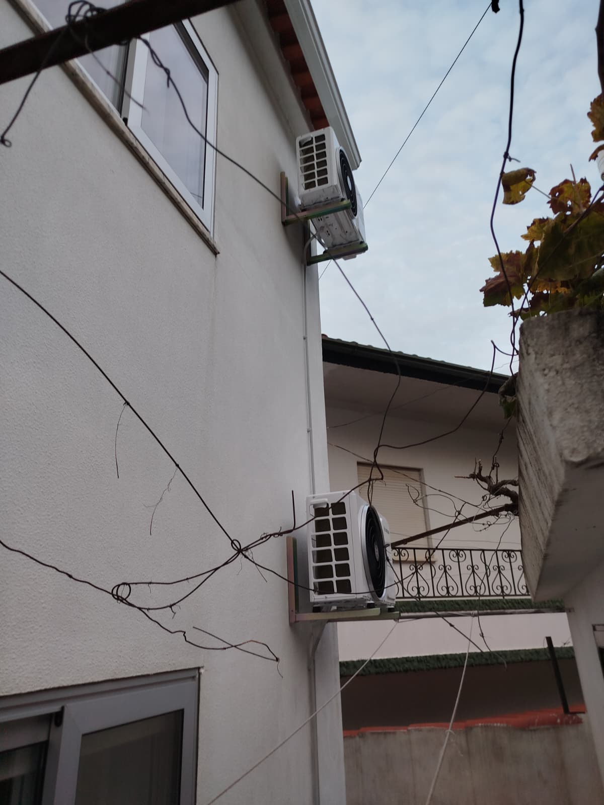 Técnico ar condicionado - Castelo Branco - Kitchen Fan Installation or Replacement