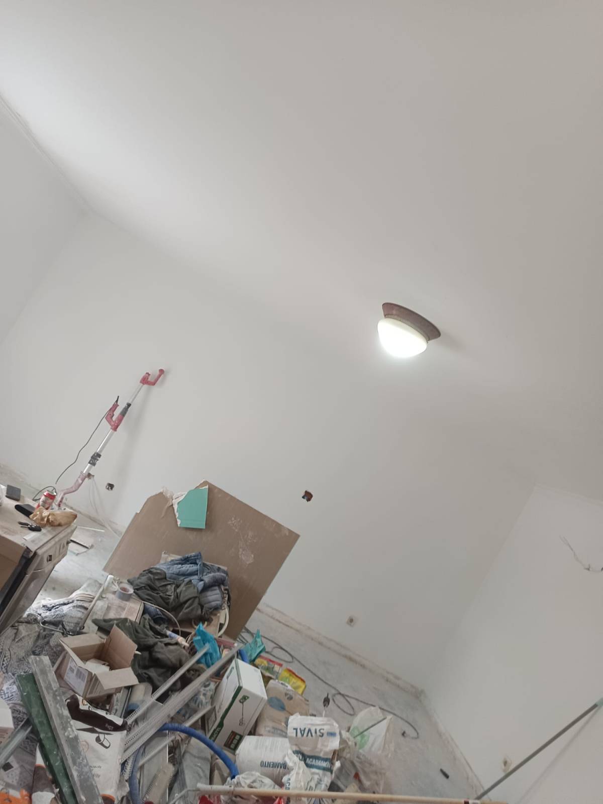 Maxipronto - Setúbal - Interior Wall Addition
