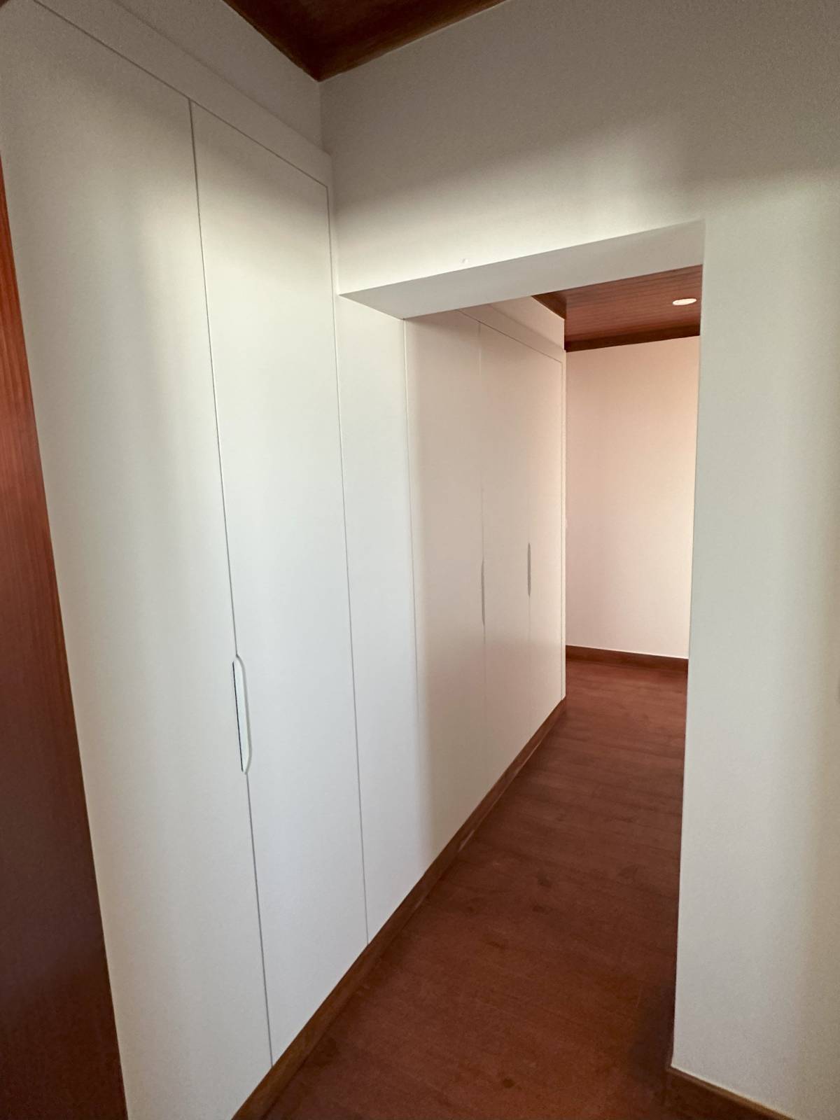 HABILIFE Cozinhas, Roupeiros e Chãos Flutuantes, Lda - Loures - Schrank umbauen