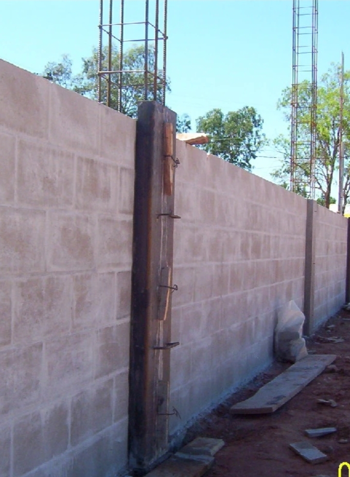Maxipronto - Setúbal - Dog Fence Installation