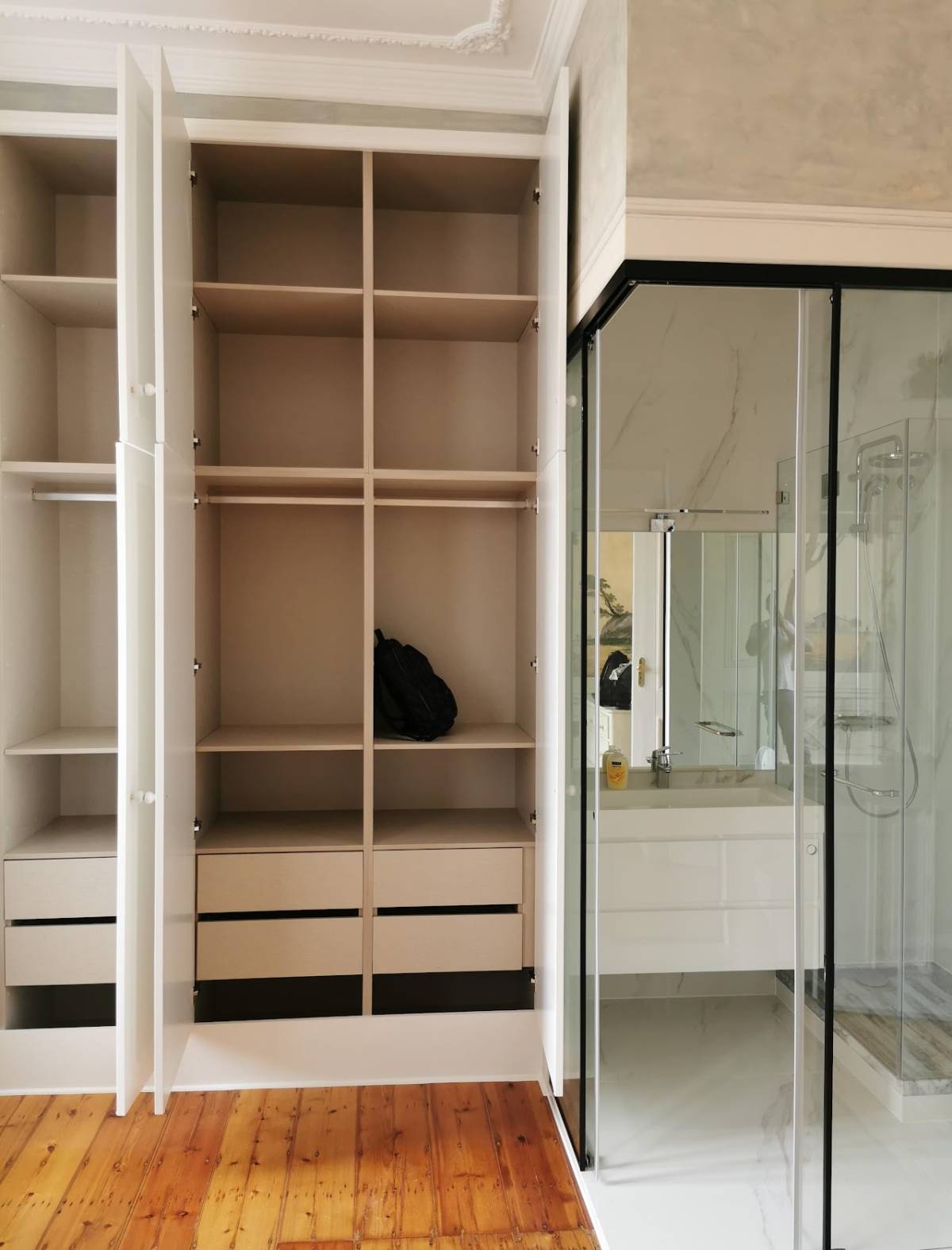 HABILIFE Cozinhas, Roupeiros e Chãos Flutuantes, Lda - Loures - Türen
