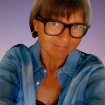 Elisabete Monteiro - Almada - Custom Clothes Design