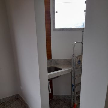 Walace Fernandes - Seixal - Remodelações e Construção