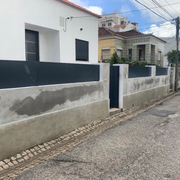 ROYAL SERRALHERIA - Sintra - Instalación o reemplazo de la puerta del garaje
