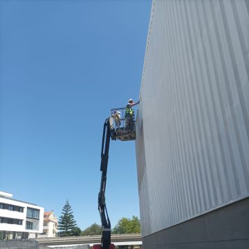 Guardian Bear - Building better ways to live - Odivelas - Limpeza de Espaço Comercial