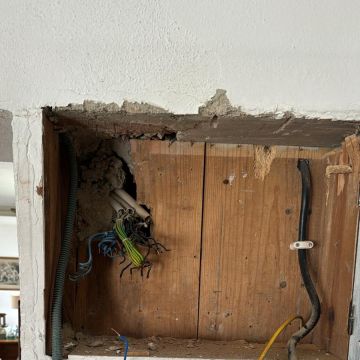Eletrosintra - Oeiras - Switch and Outlet Repair