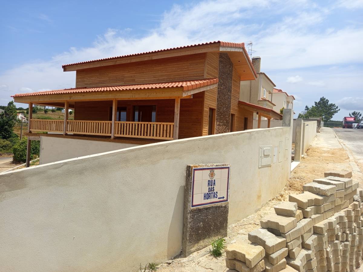 Martins Idenesio - Caldas da Rainha - Remodelação da Casa
