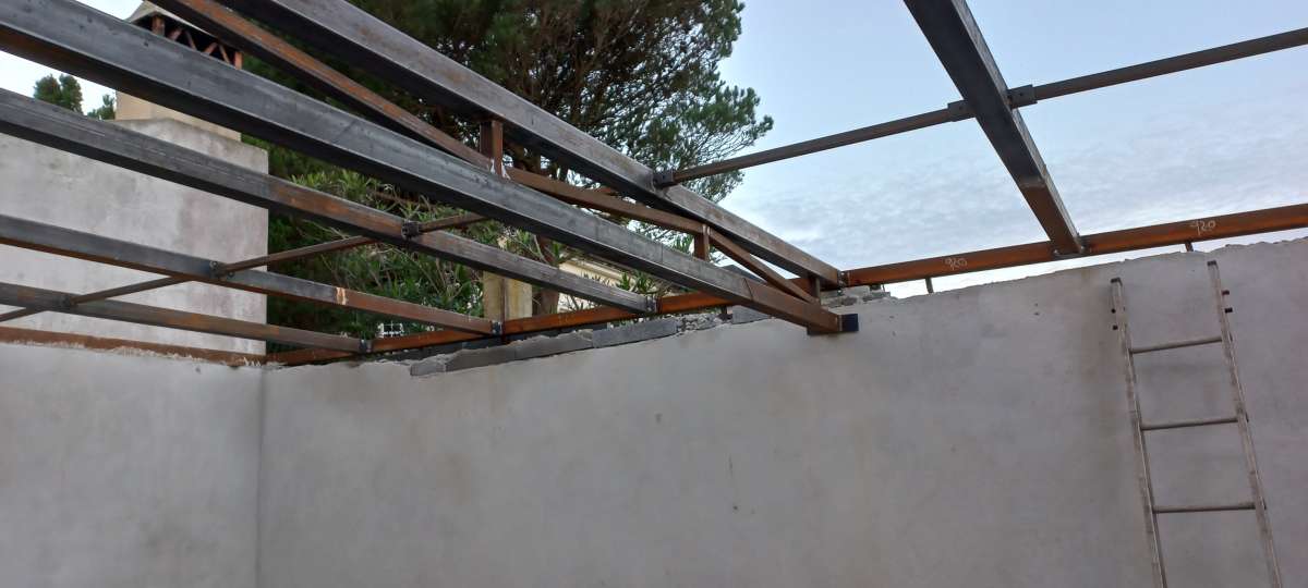 Carlos Freitas - Torres Vedras - Roof Installation or Replacement