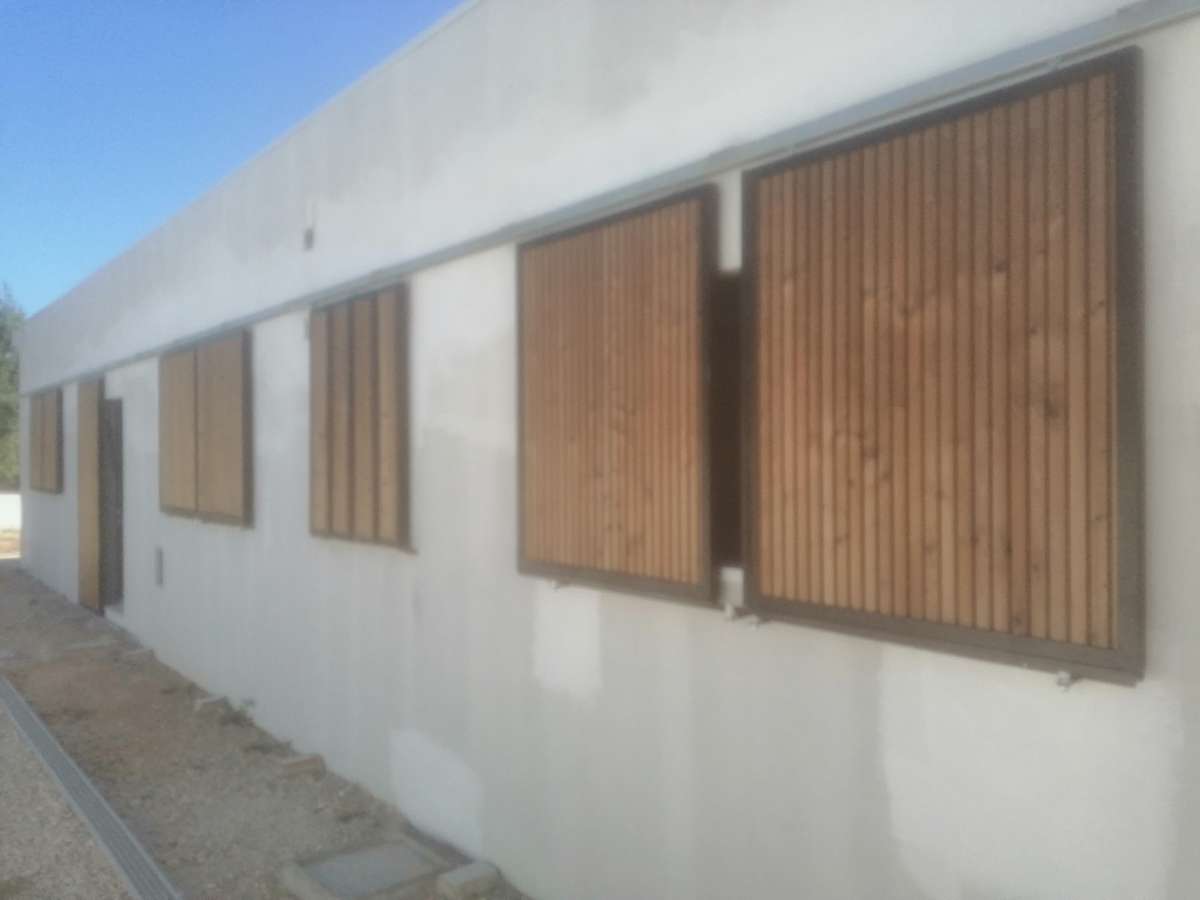 Carlos Freitas - Torres Vedras - Door Installation