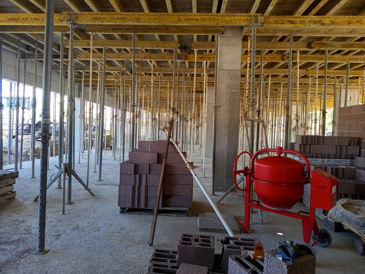 Martins Idenesio - Caldas da Rainha - Construção ou Remodelação de Escadas e Escadarias