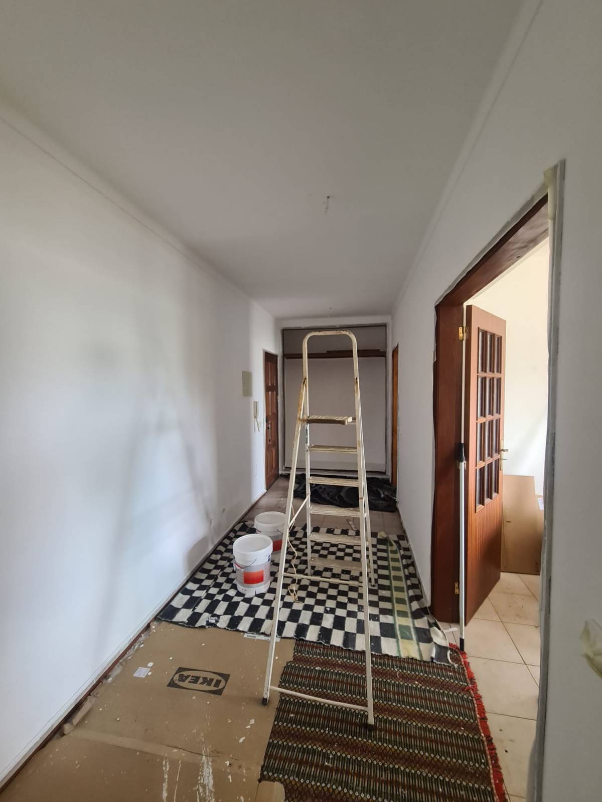 Marc Valente - Amadora - Door Painting