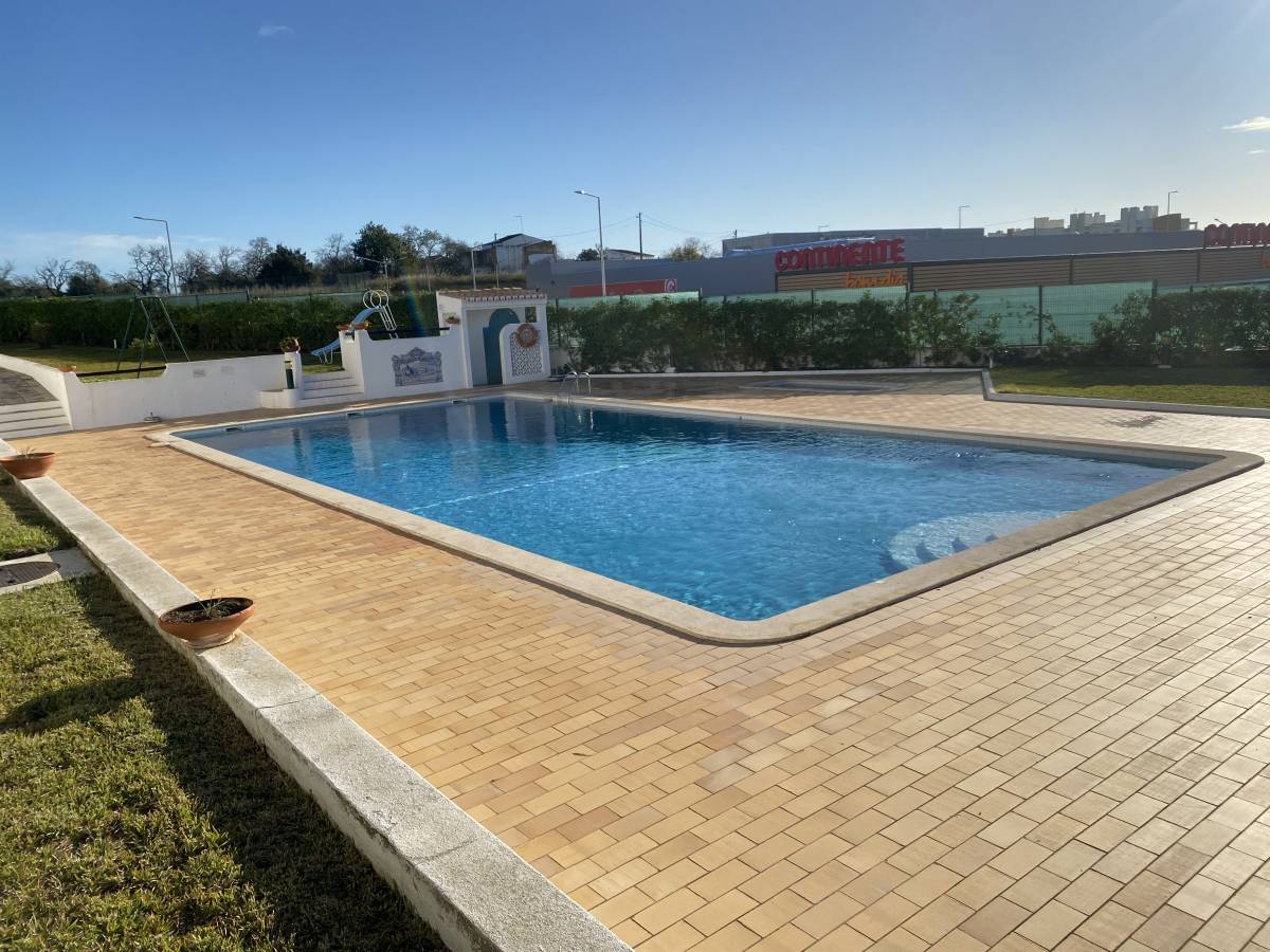 Andre - Silves - Instalação de Portas