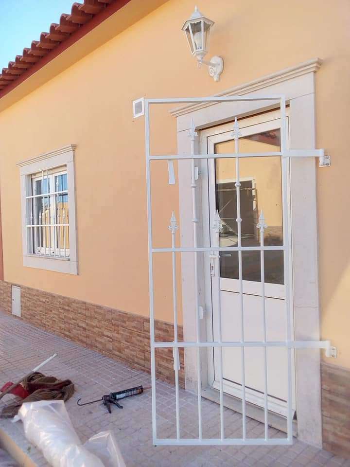 Carlos Freitas - Torres Vedras - Roof Installation or Replacement