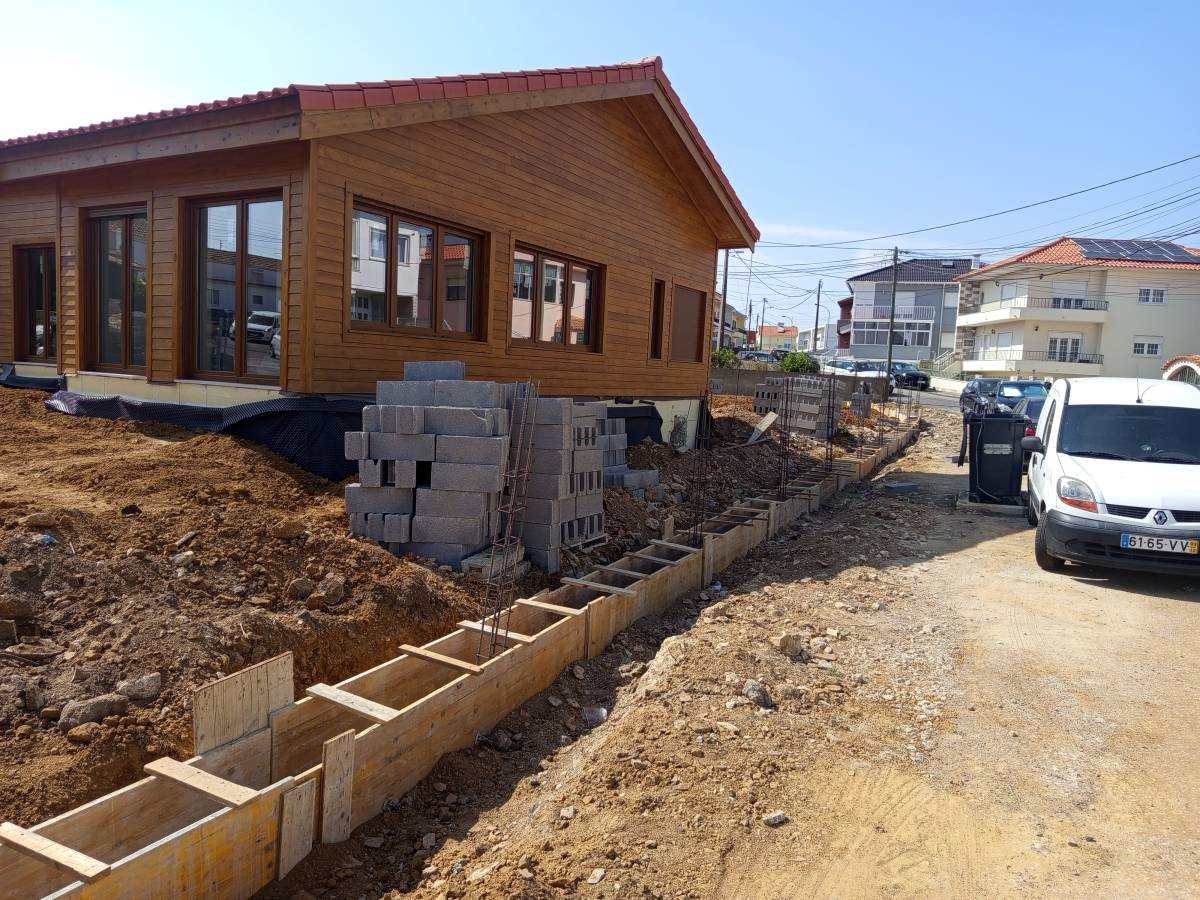 Martins Idenesio - Caldas da Rainha - Remodelação de Quarto