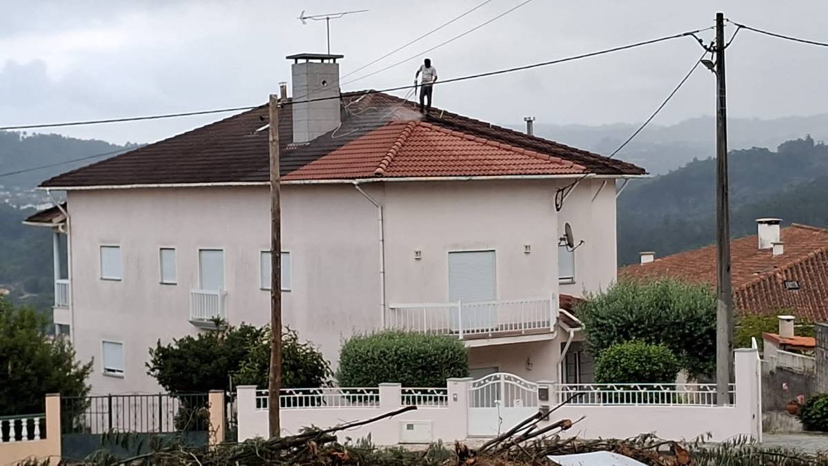 Projecta Engenharia & Serviços. - Vouzela - Reparación de barandillas