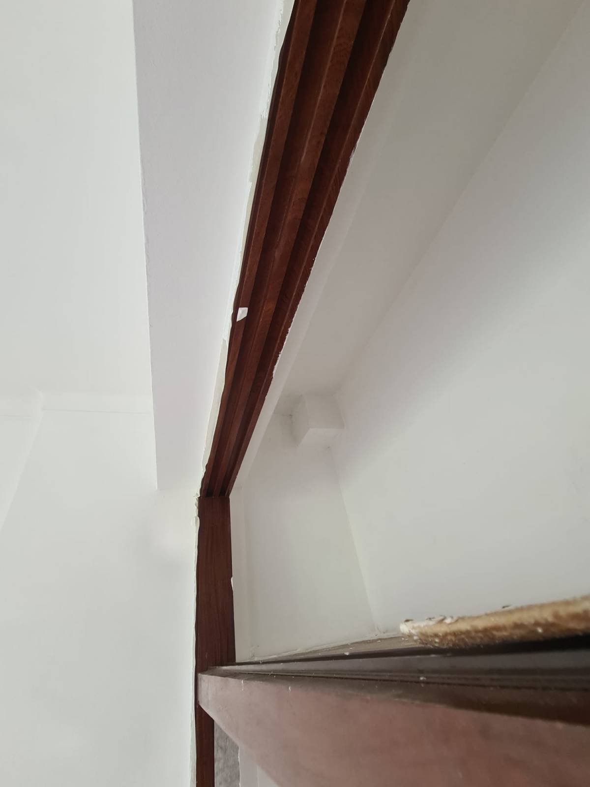 Marc Valente - Amadora - Cabinet Painting