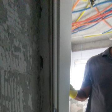 Inacio - Caldas da Rainha - Drywall Repair and Texturing