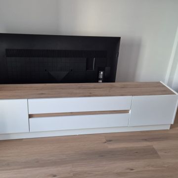 Gilmar Cardoso - Sintra - Bed Frame Assembly
