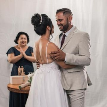 Sandra Freitas/Celebrante de Casamentos - Guimarães - Zelebrant für eine Hochzeit