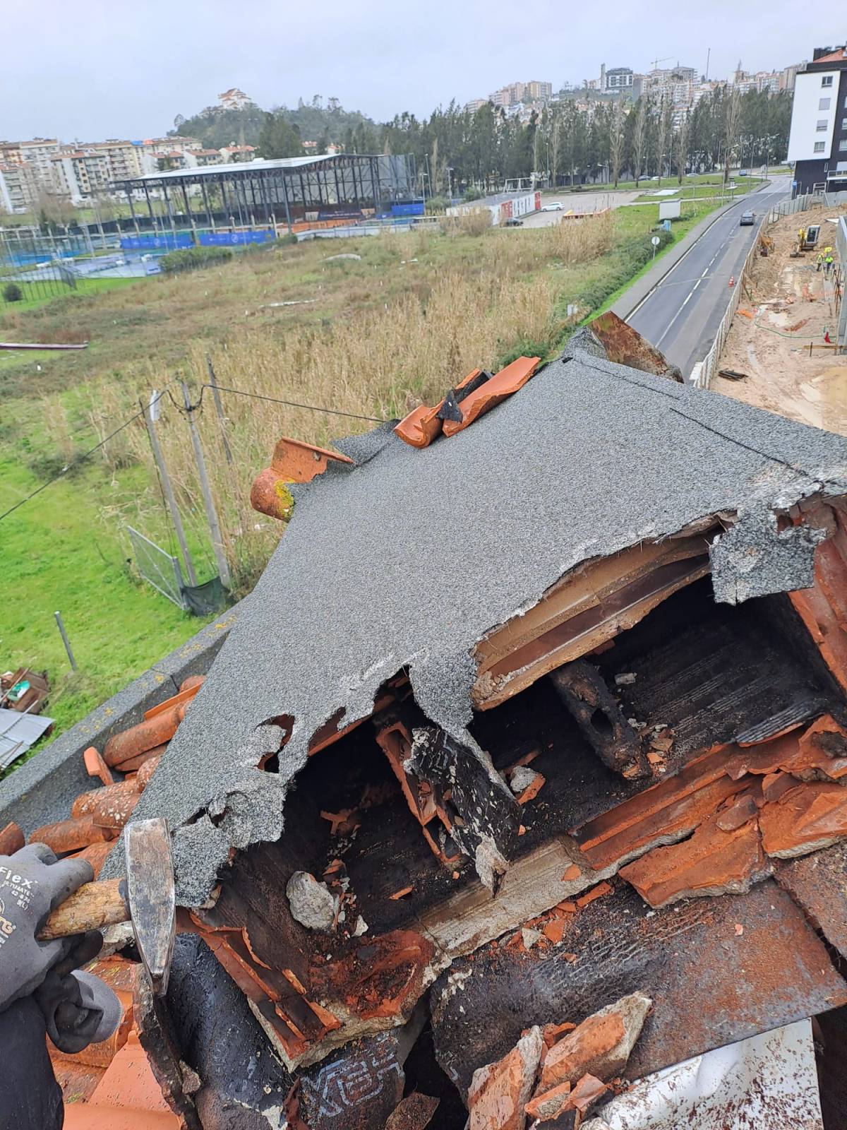 Rv remodelações - Leiria - Nivelação de Terreno - Grande Dimensão (mais de 1 hectar)