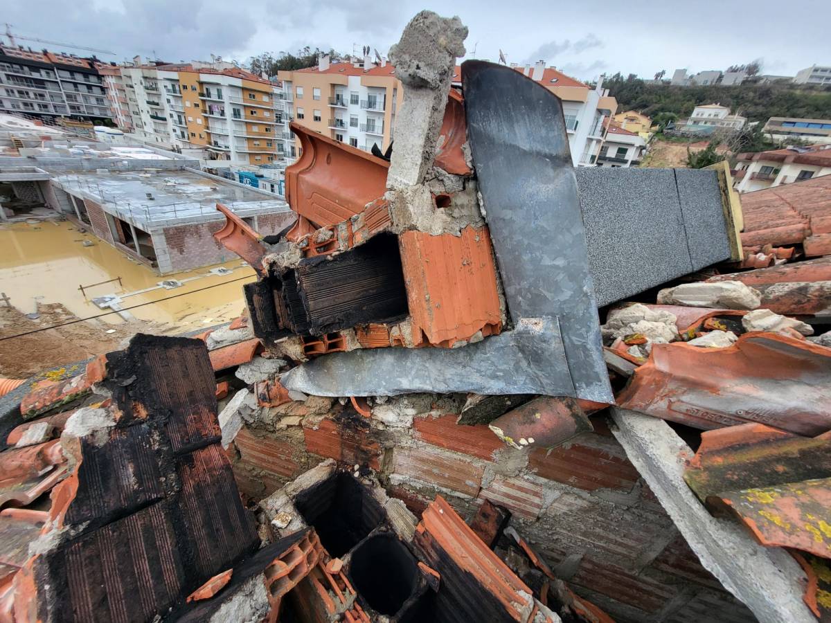 Rv remodelações - Leiria - Remodelação de Sótão