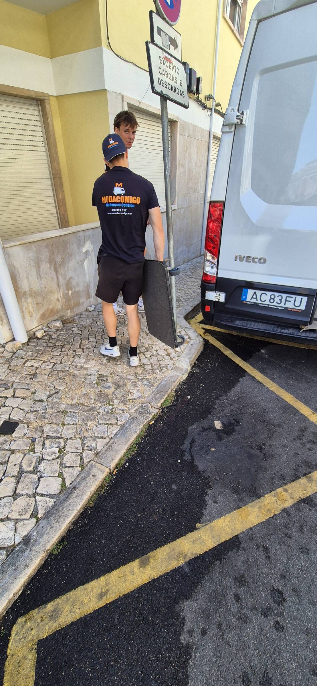 Mudacomigo - Mudanças - Sintra - Bettrahmen montieren