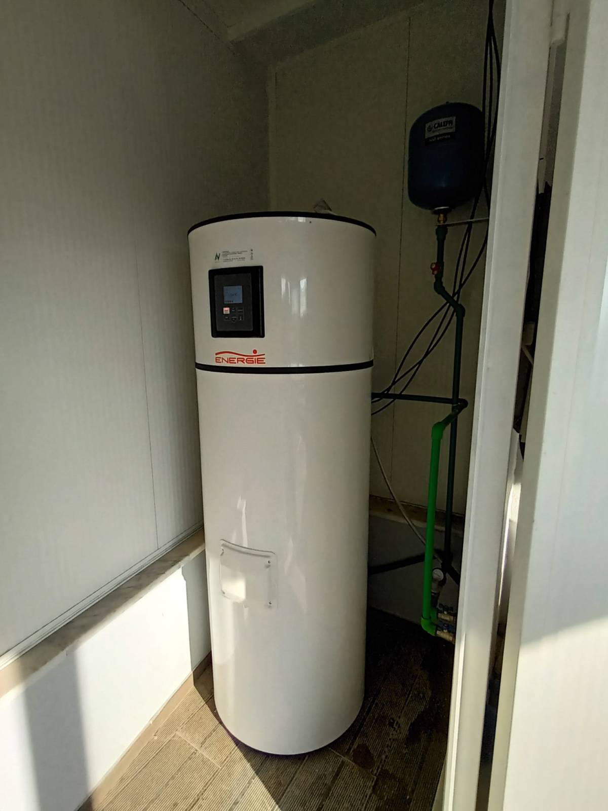 AVSOLUTIONS - Braga - Radiator Installation or Replacement