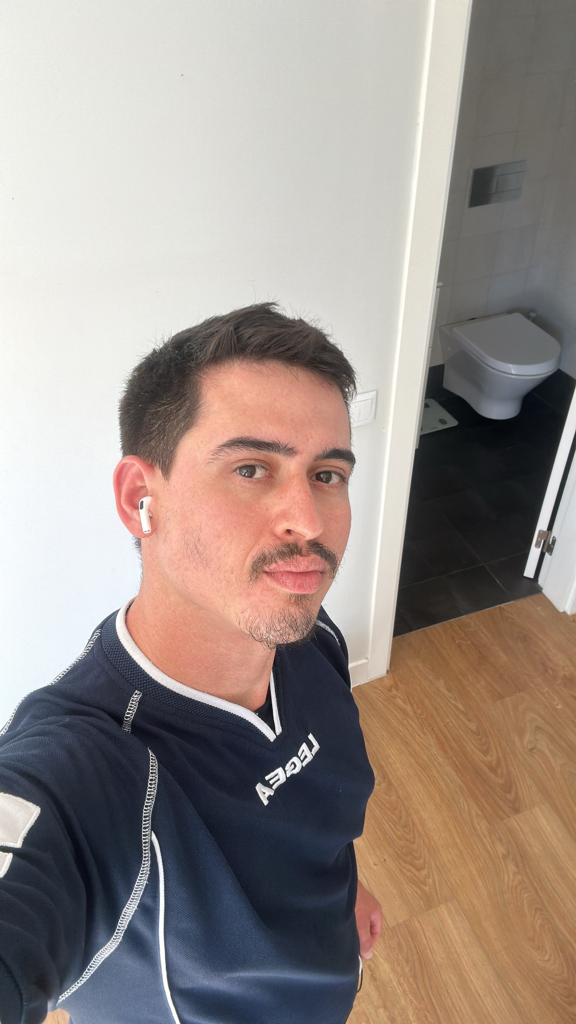 vitor - Lisboa - Gebäudereinigung