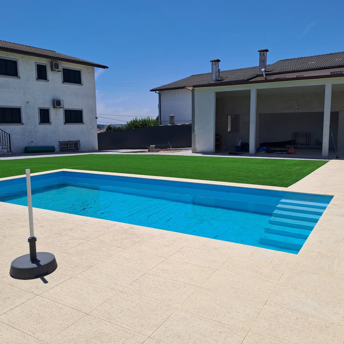 Rv remodelações - Leiria - Instalação de Asfalto