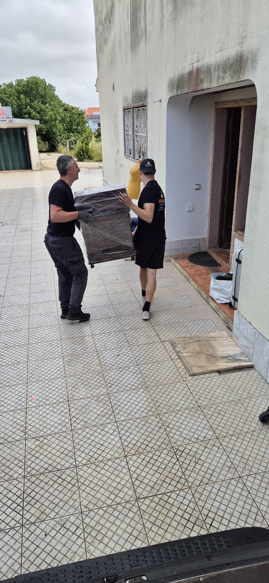 Mudacomigo - Mudanças - Sintra - Möbel reparieren