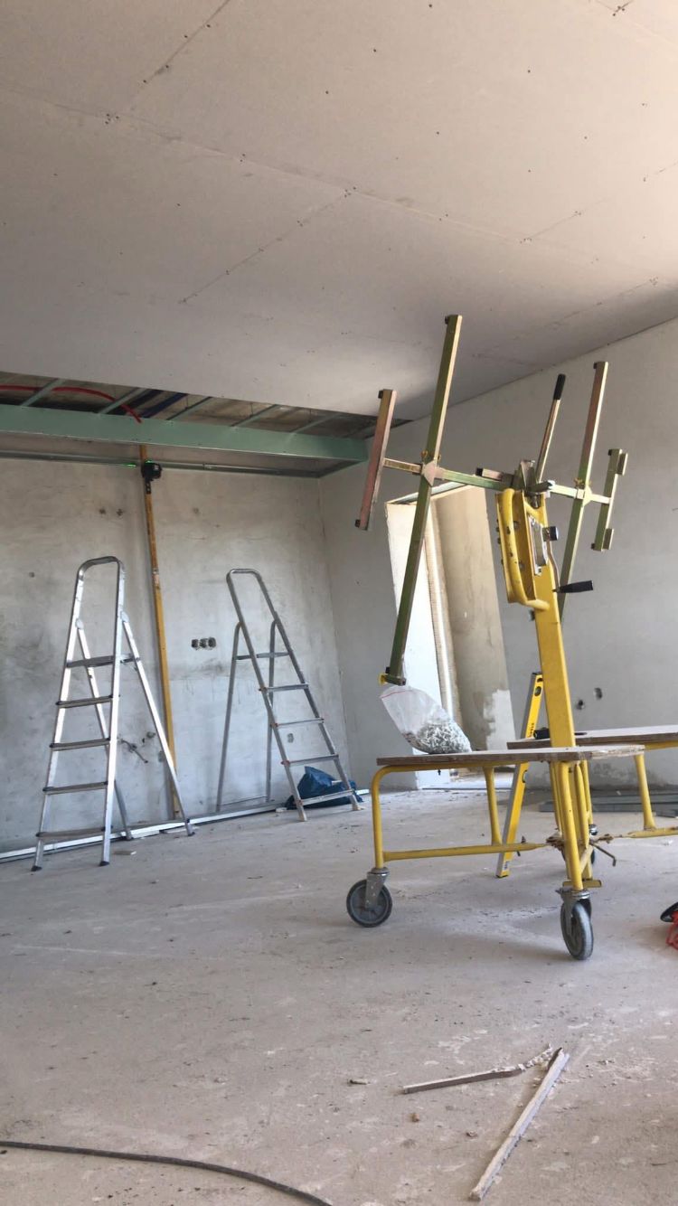 Ronaldo Delabona - Setúbal - Roof Installation or Replacement