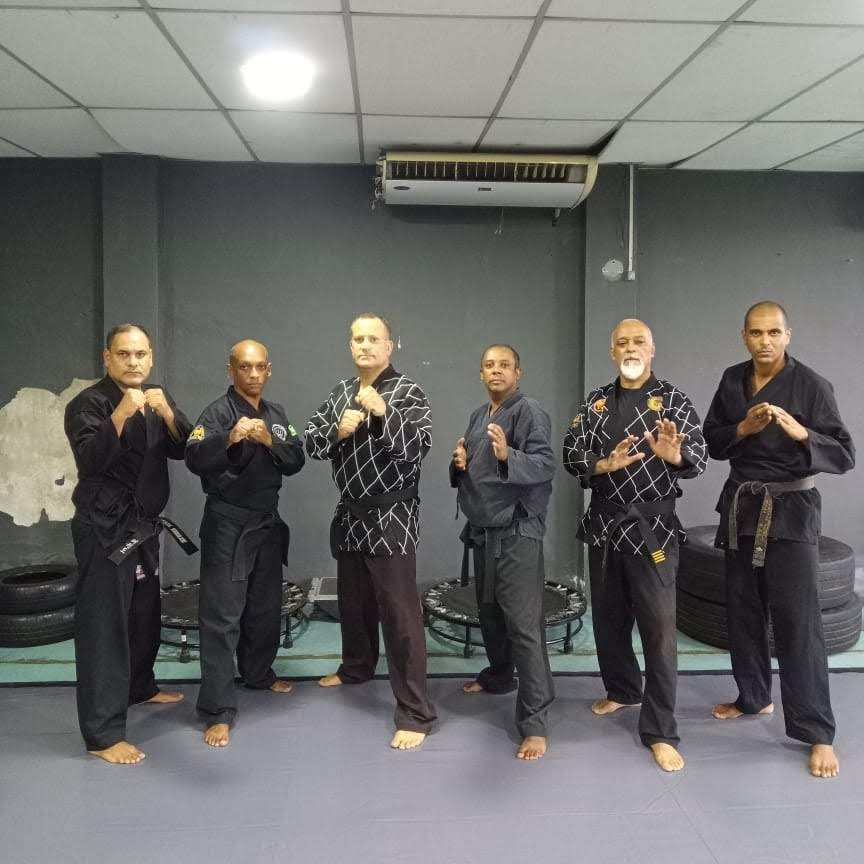 Faustino - Setúbal - Self Defense
