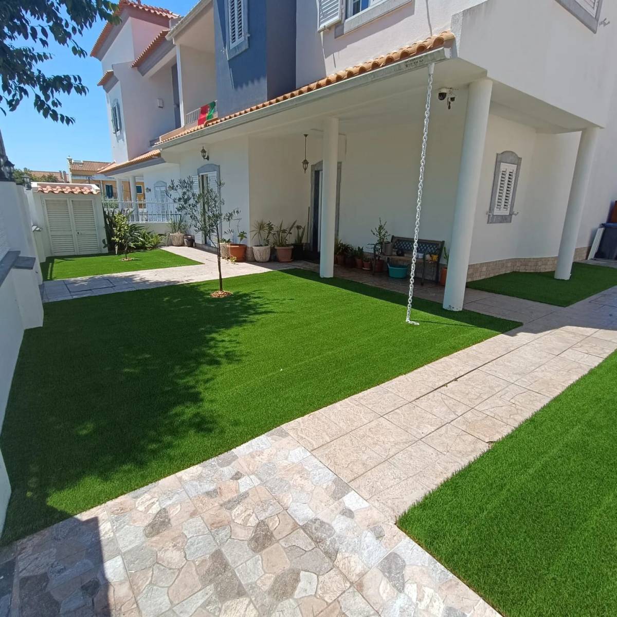 Mg_jardins - Seixal - Tratamento de Relvado