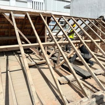 Universo Graduado Construção - Setúbal - Vinyl or Linoleum Repair or Partial Replacement