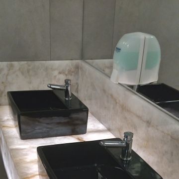 William Lomasso - Matosinhos - Floor Tiling