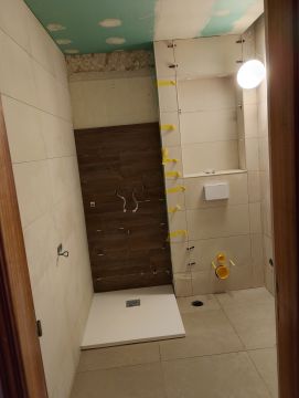 MOVIA Afonso - Odivelas - Siding Installation, Repair, or Removal