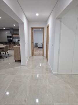 Meireles Remodelações - Alfândega da Fé - Pose de parquet flottant