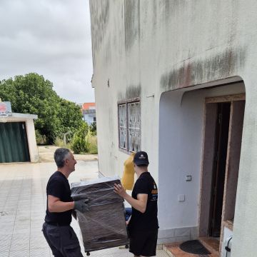 Mudacomigo - Mudanças - Sintra - Möbel reparieren