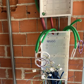 Guilherme eletricista - Vila Franca de Xira - Problemas Elétricos e de Cabos