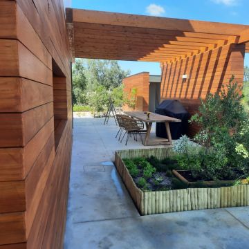 OLIVEIRA & CHAVES LDA - Odivelas - Construção de Terraço