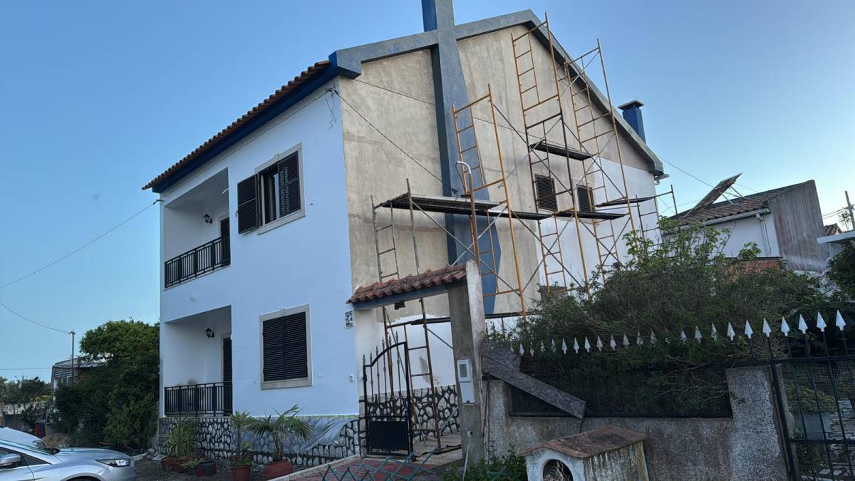 Tania    (HUDSON) - Setúbal - Geländer reparieren