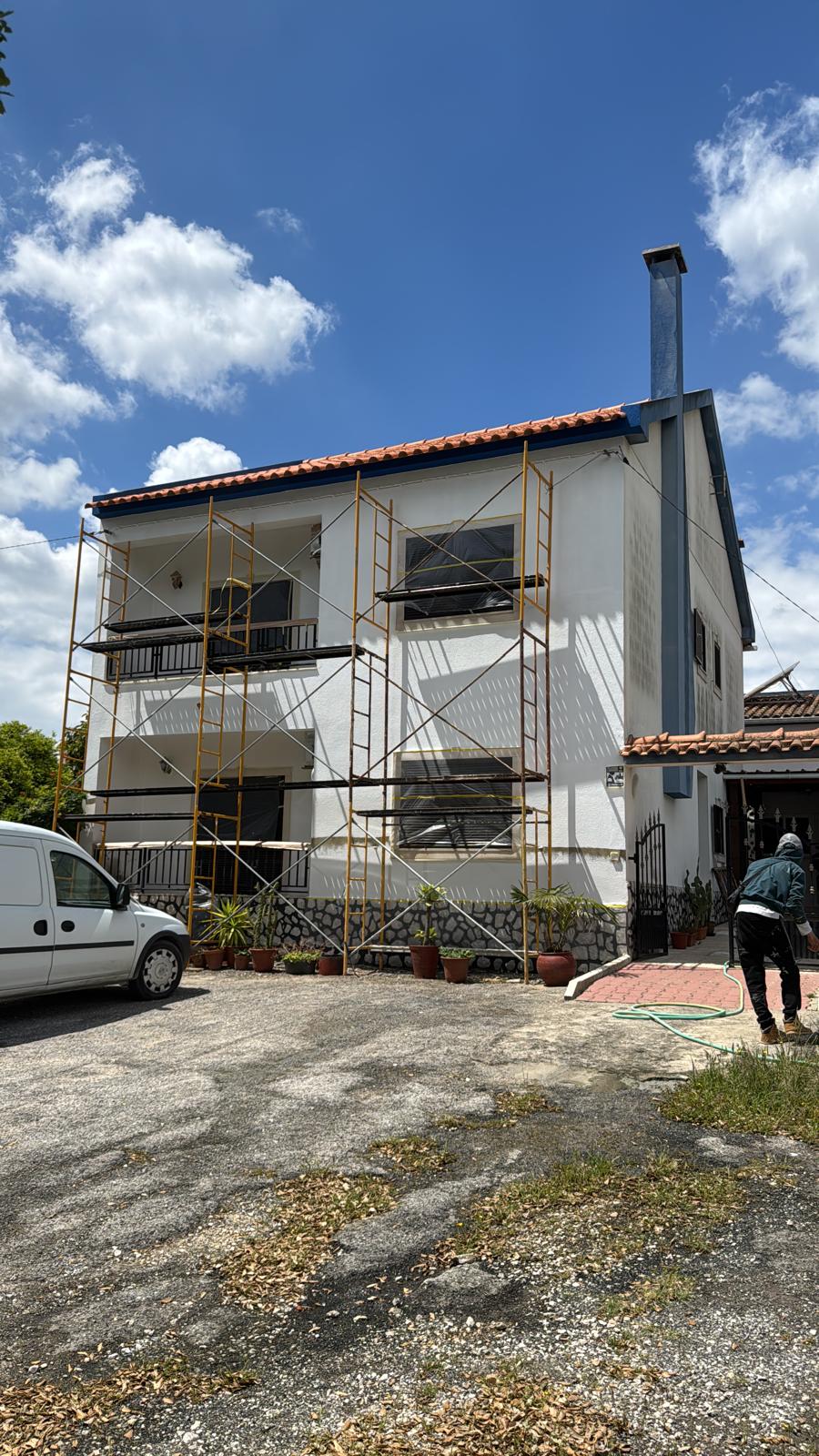 Tania    (HUDSON) - Setúbal - Fensterreinigung