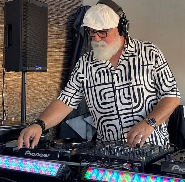 DJ Ulisse Dapa - Vila Franca de Xira - DJ para Festas e Eventos